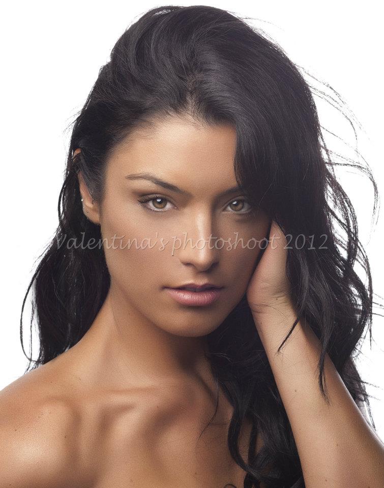 Female model photo shoot of Bili Valentina