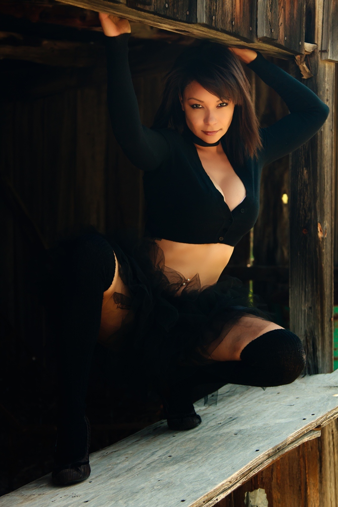Female model photo shoot of Skylar Rayanne by Marlo Horne Photography