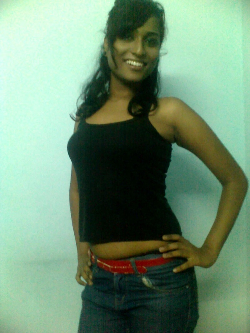 Female model photo shoot of Sreeparna