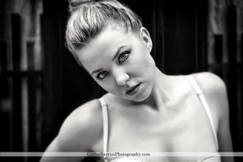 Female model photo shoot of Anna Stasy