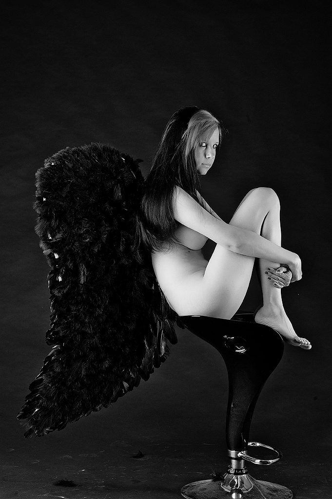 Female model photo shoot of Vermilion Witch