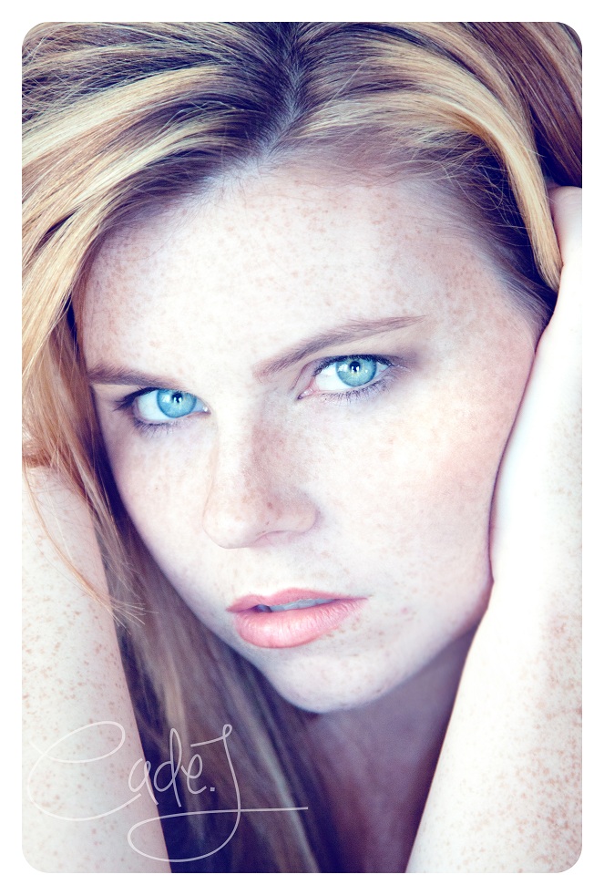 Female model photo shoot of Jaime Layne