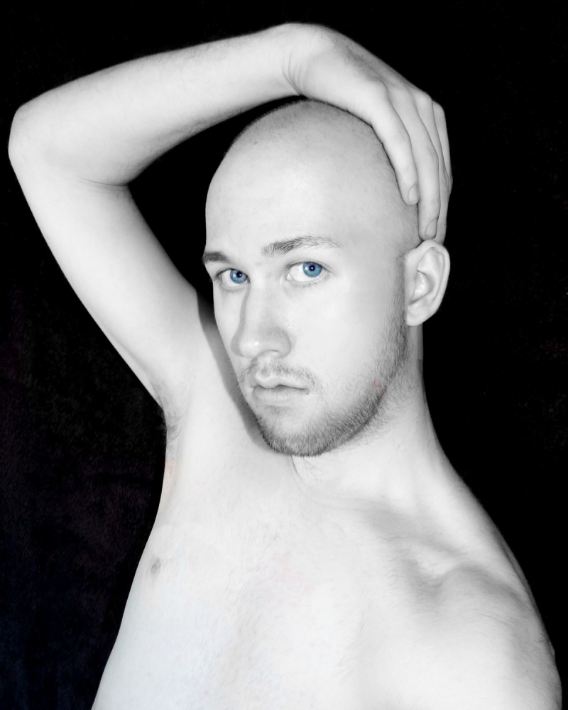 Male model photo shoot of Eric Kristiansen