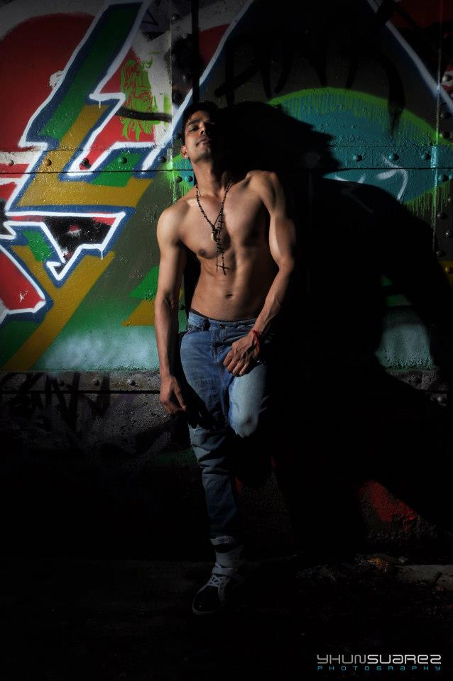 Male model photo shoot of Rashu srivastava