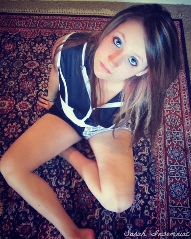 Female model photo shoot of Sarah Insomniac