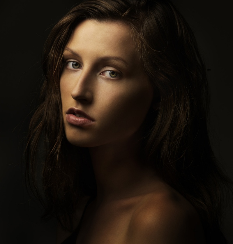 Female model photo shoot of Violetta Makeup Artist