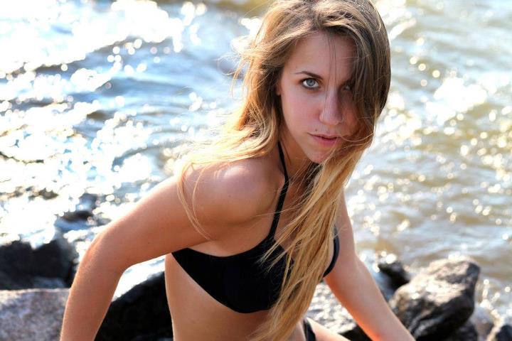 Female model photo shoot of Lisa Filip