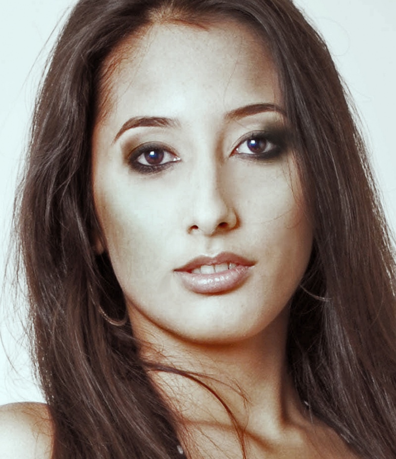 Female model photo shoot of Stephanie M Rabang