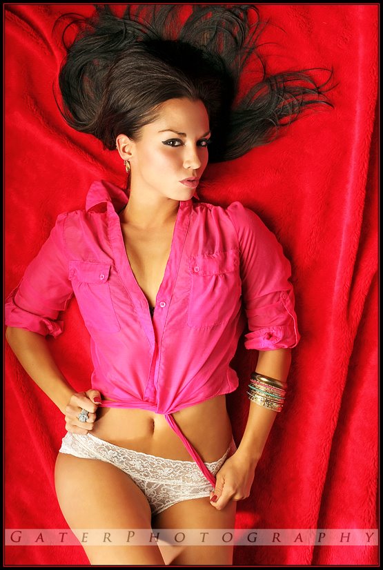Female model photo shoot of Mandy Graumenz