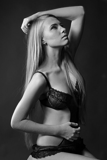 Female model photo shoot of AnastasiiaN