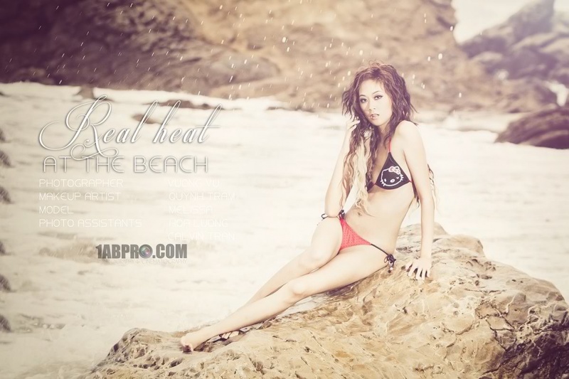 Female model photo shoot of Lilee00 in Corona Del Mar