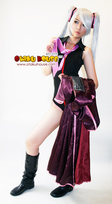 Female model photo shoot of D-aphne in SINGAPORE