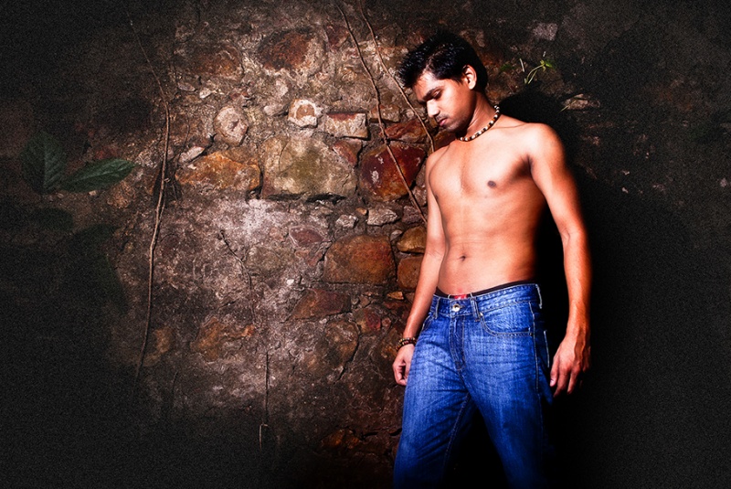Male model photo shoot of njnjos