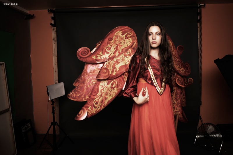 Female model photo shoot of Anna Rozhdestvenskaya in white crow pictures studio