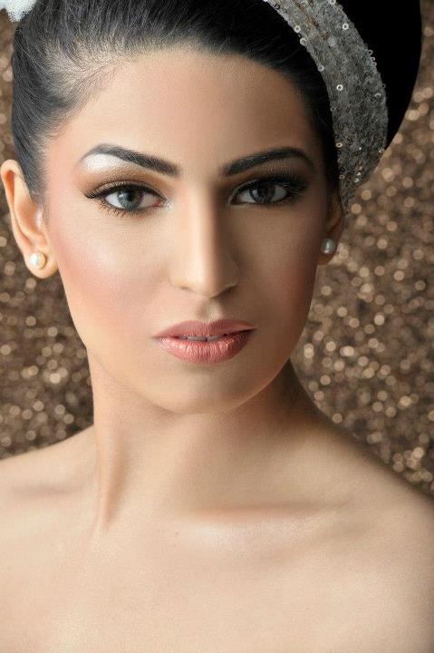 Female model photo shoot of Zahra Okera
