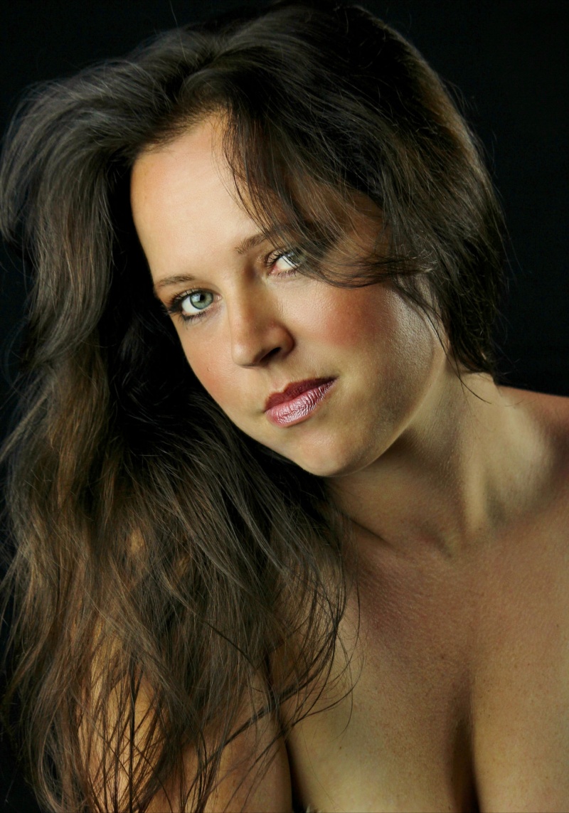 Female model photo shoot of Keri Behling by Rich Olson