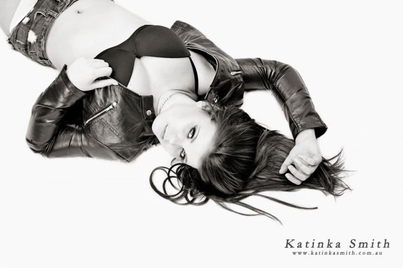 Female model photo shoot of laurakate harman