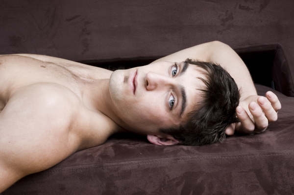 Male model photo shoot of Darrick Martin