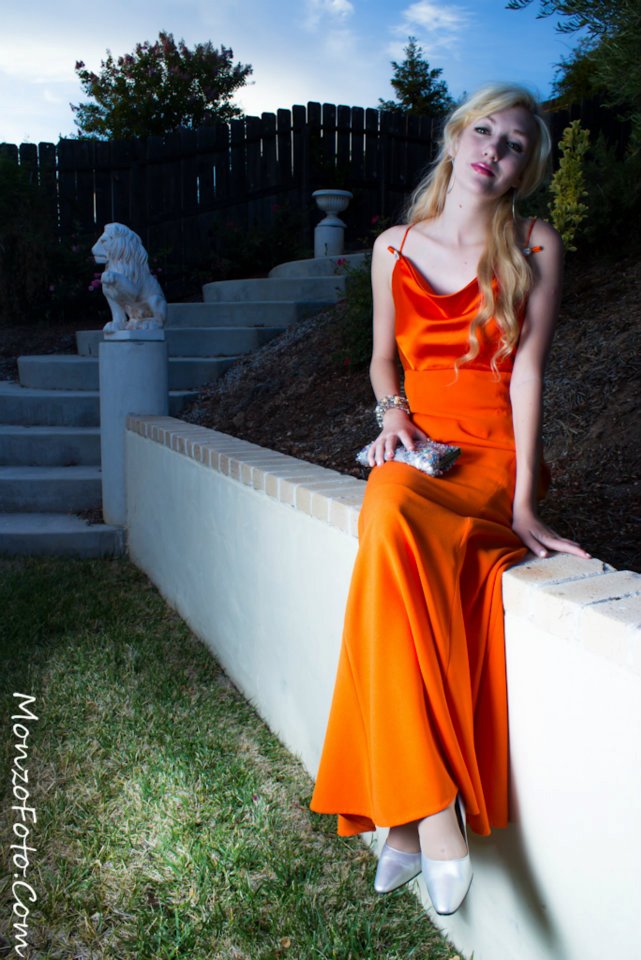 Female model photo shoot of Shannon OBrien