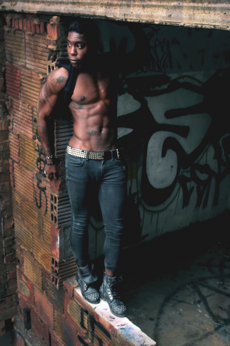 Male model photo shoot of jamalMrTell