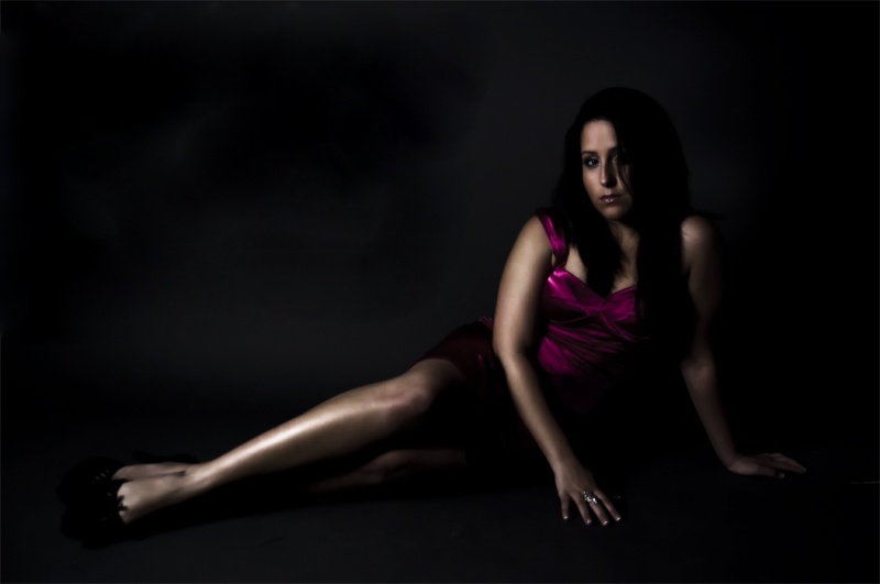 Female model photo shoot of Dena Marah