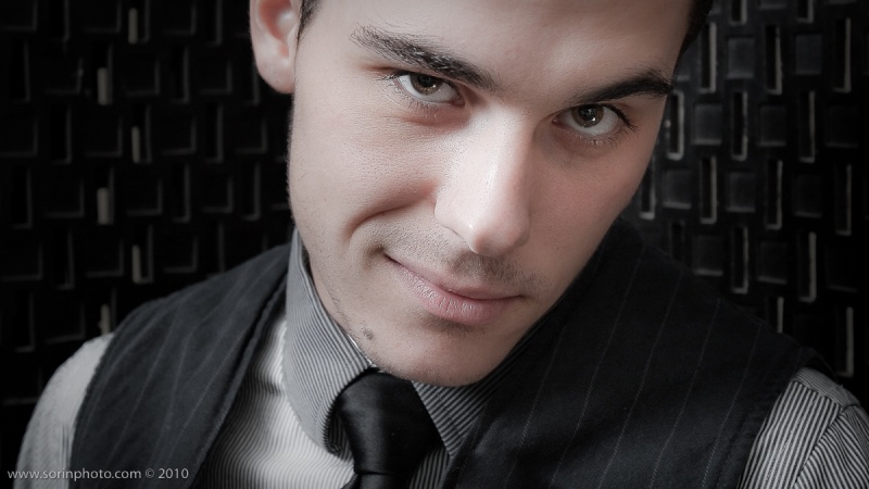Male model photo shoot of Dan Cristian Zaharia