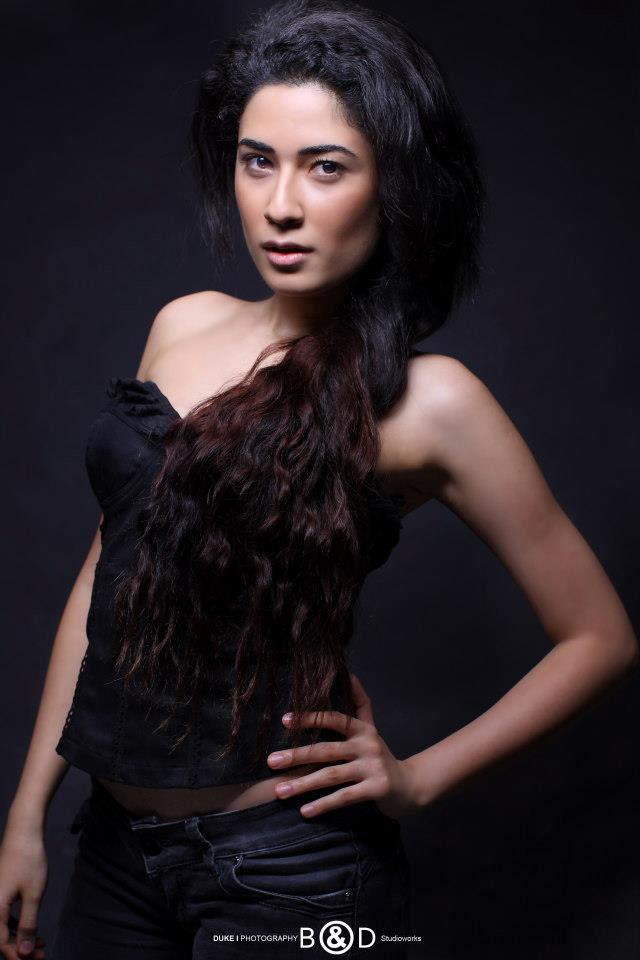 Female model photo shoot of Dilara Aydyn by duke_photography