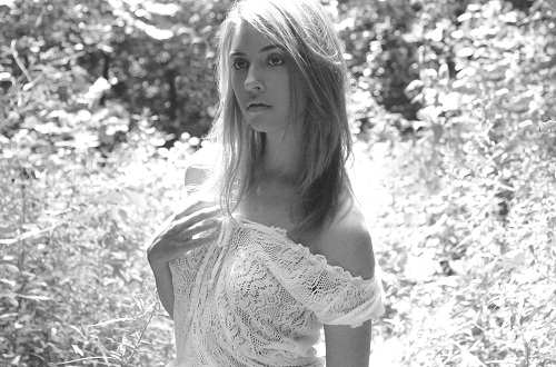Female model photo shoot of Tia Dianna in Montreal, Summer