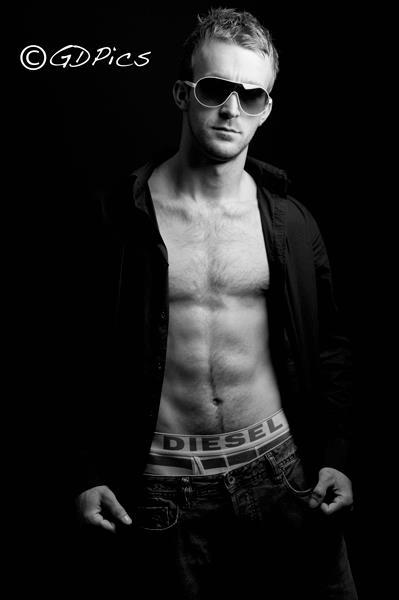 Male model photo shoot of Damien Anderson