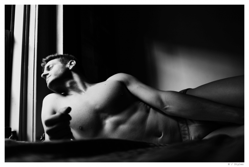 Male model photo shoot of Tommaso Antico