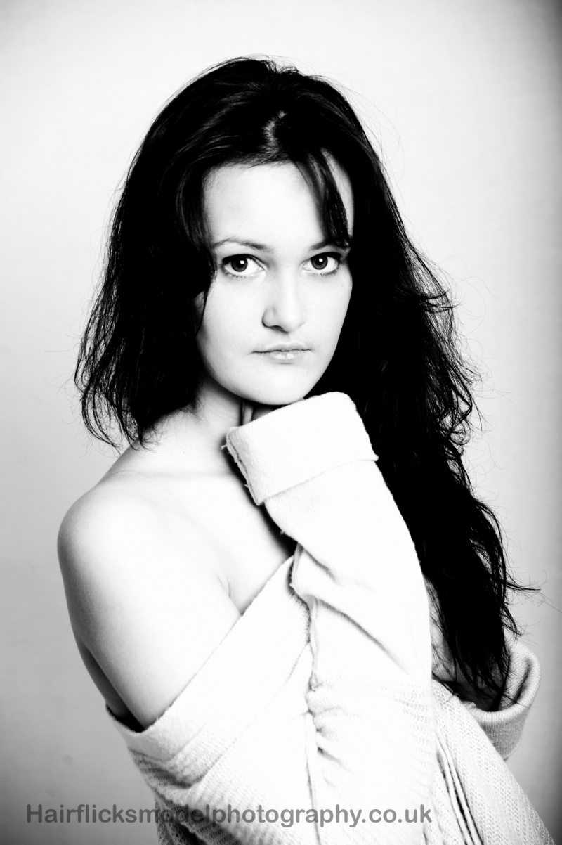 Female model photo shoot of Joanna-Clare
