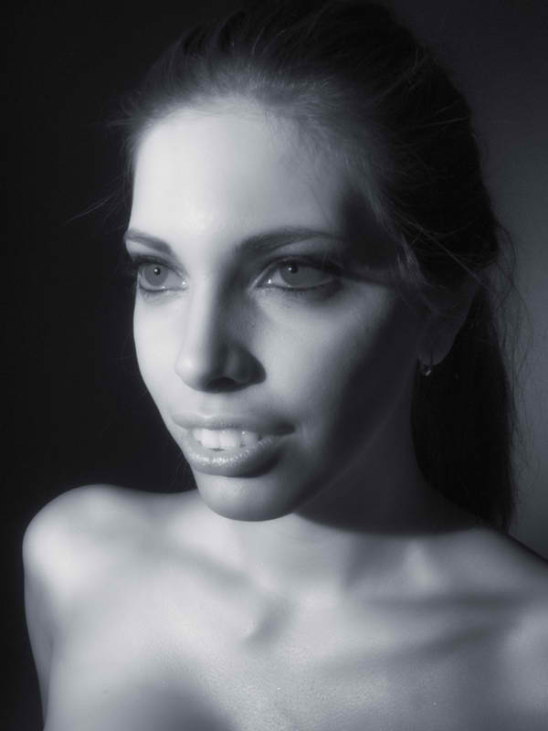 Female model photo shoot of Miss Calista Kayos 