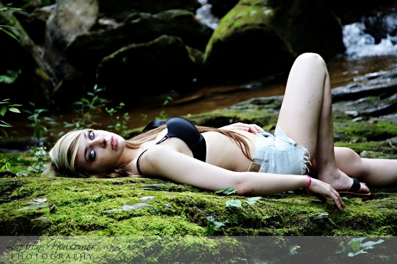 Female model photo shoot of Lauren Newcomer