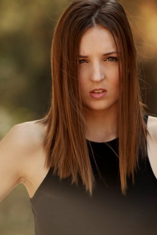 Female model photo shoot of Emily Vernon1