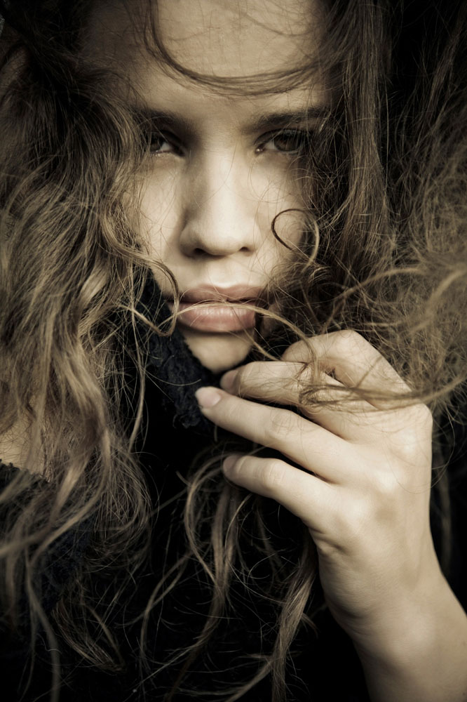 Female model photo shoot of Anneke Weerts