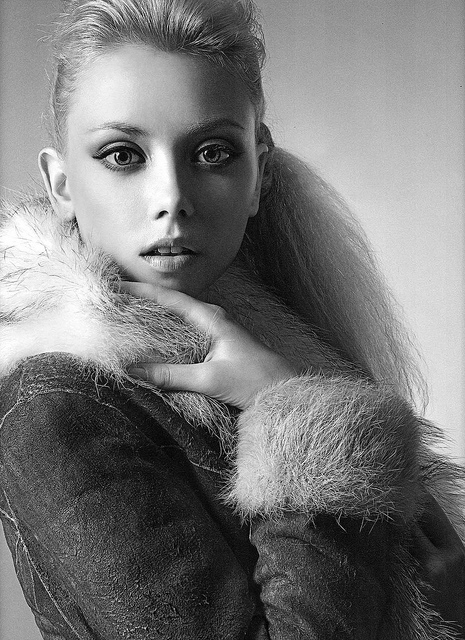 Female model photo shoot of MariannV