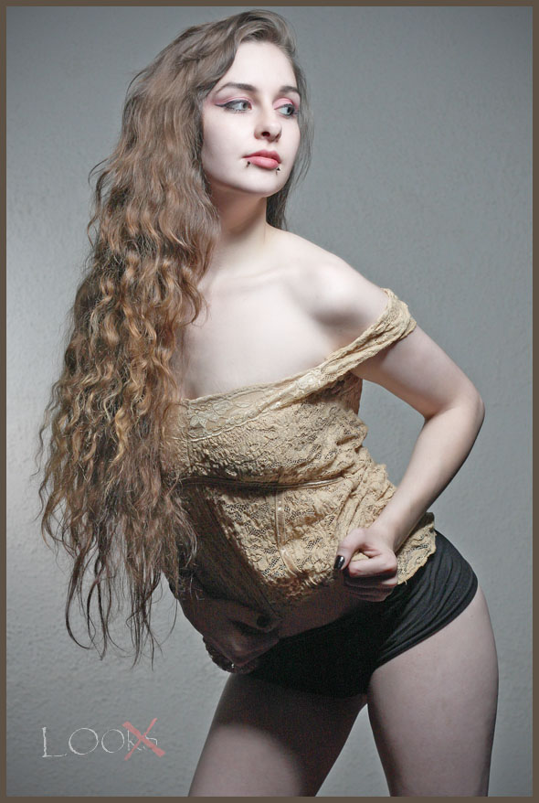 Female model photo shoot of Shoshana209