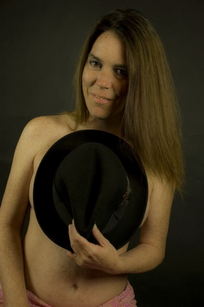 Female model photo shoot of jennifer lb by Rickflint