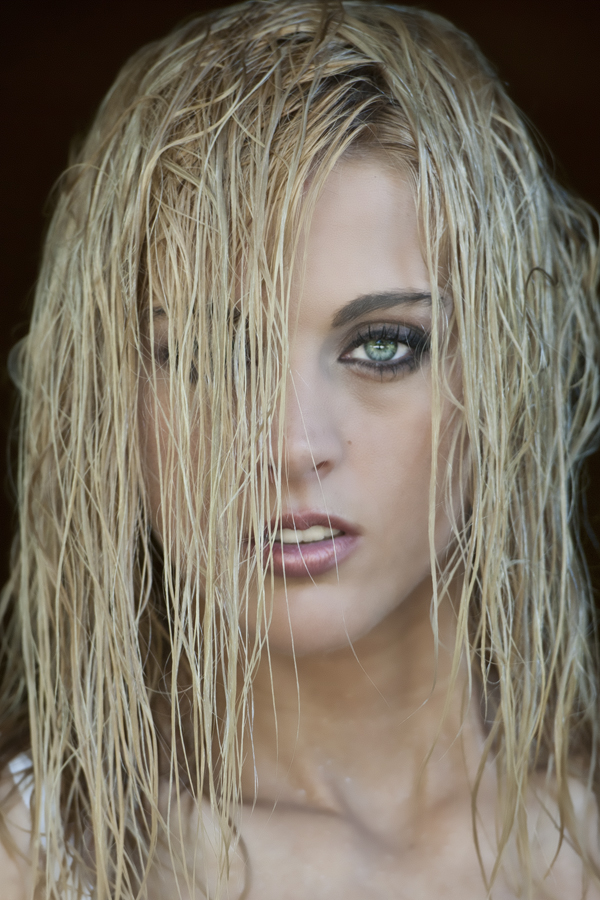 Female model photo shoot of Ashley Adaire