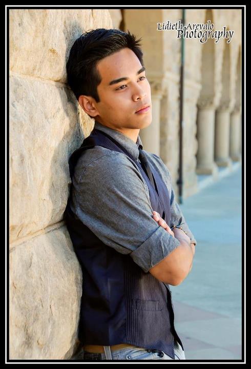 Male model photo shoot of Chris Resurreccion in Standford University