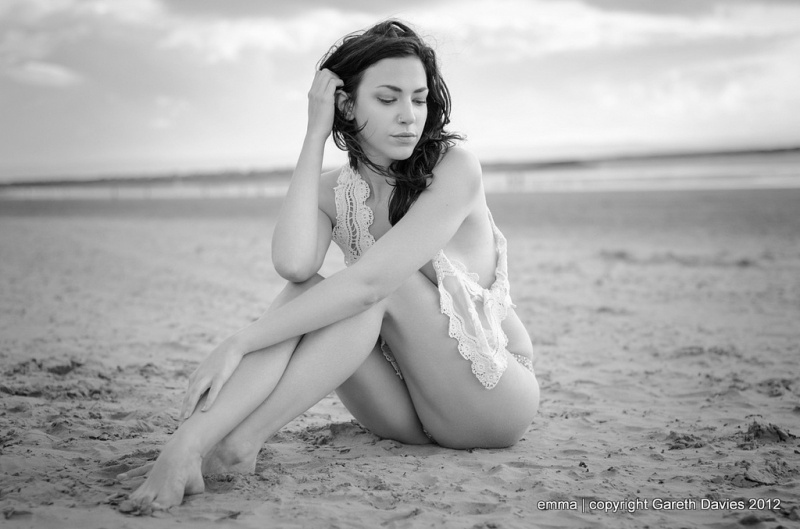 Female model photo shoot of Emma SA by GarethD