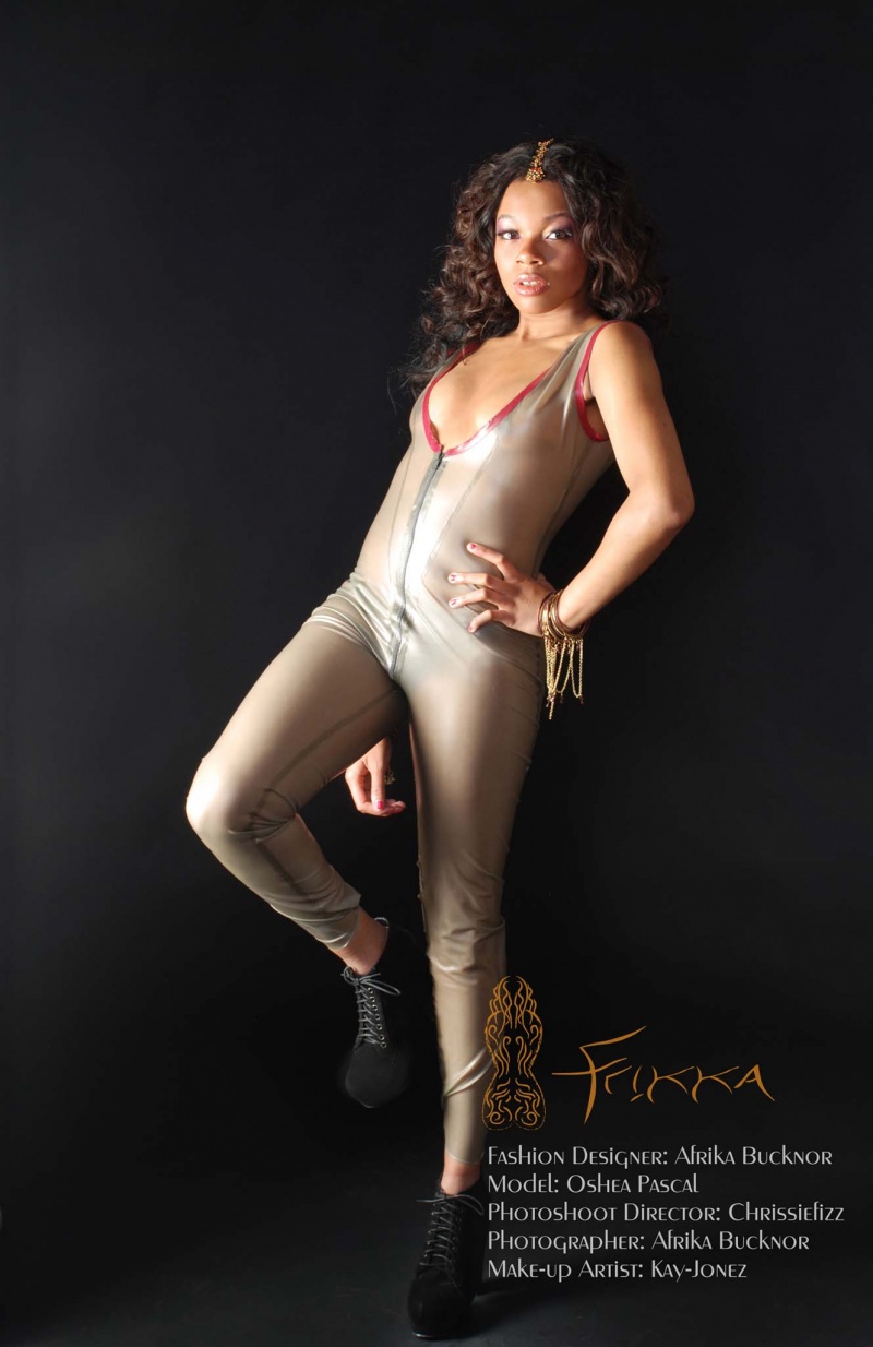 Female model photo shoot of FRIkkA