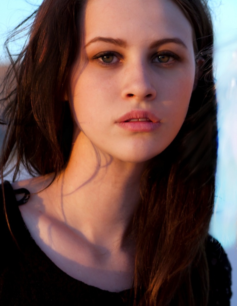 Female model photo shoot of Crystalized Makeup