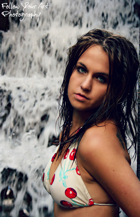 Female model photo shoot of Jessica Lynnae by FollowYourArt