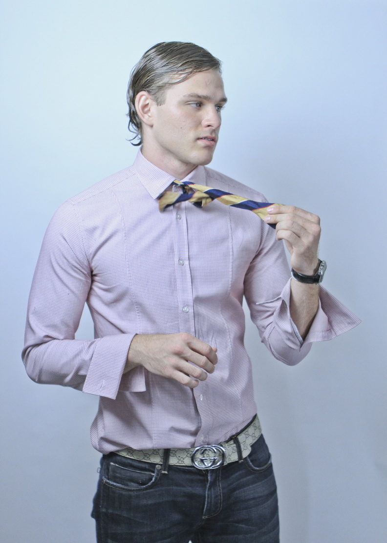 Male model photo shoot of Riley Wolf