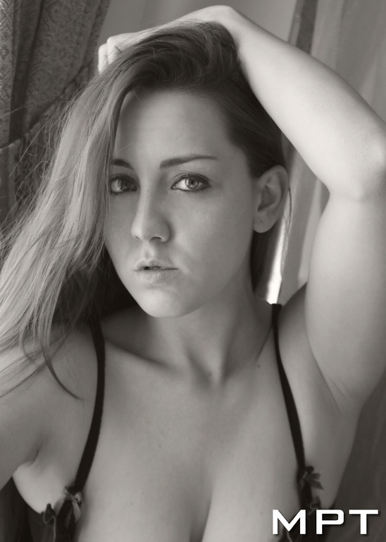 Female model photo shoot of DarleneAdams by MPT Photographics