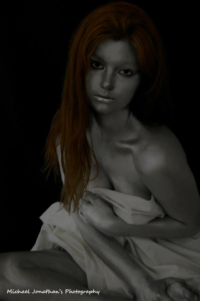 Female model photo shoot of Heidi Kasprsky