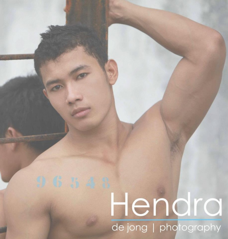 Male model photo shoot of Hendra Lutfi