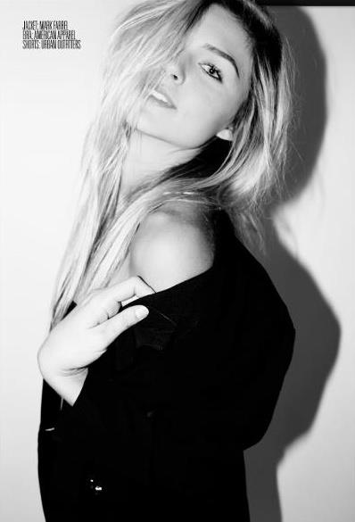 Female model photo shoot of Nicole Mason