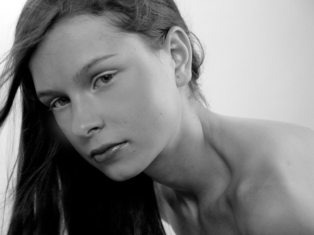 Female model photo shoot of Lucie Rezacova